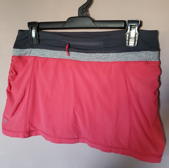 lululemon athletica Dresses & Skirts - Lululemon Tennis Skirt 6